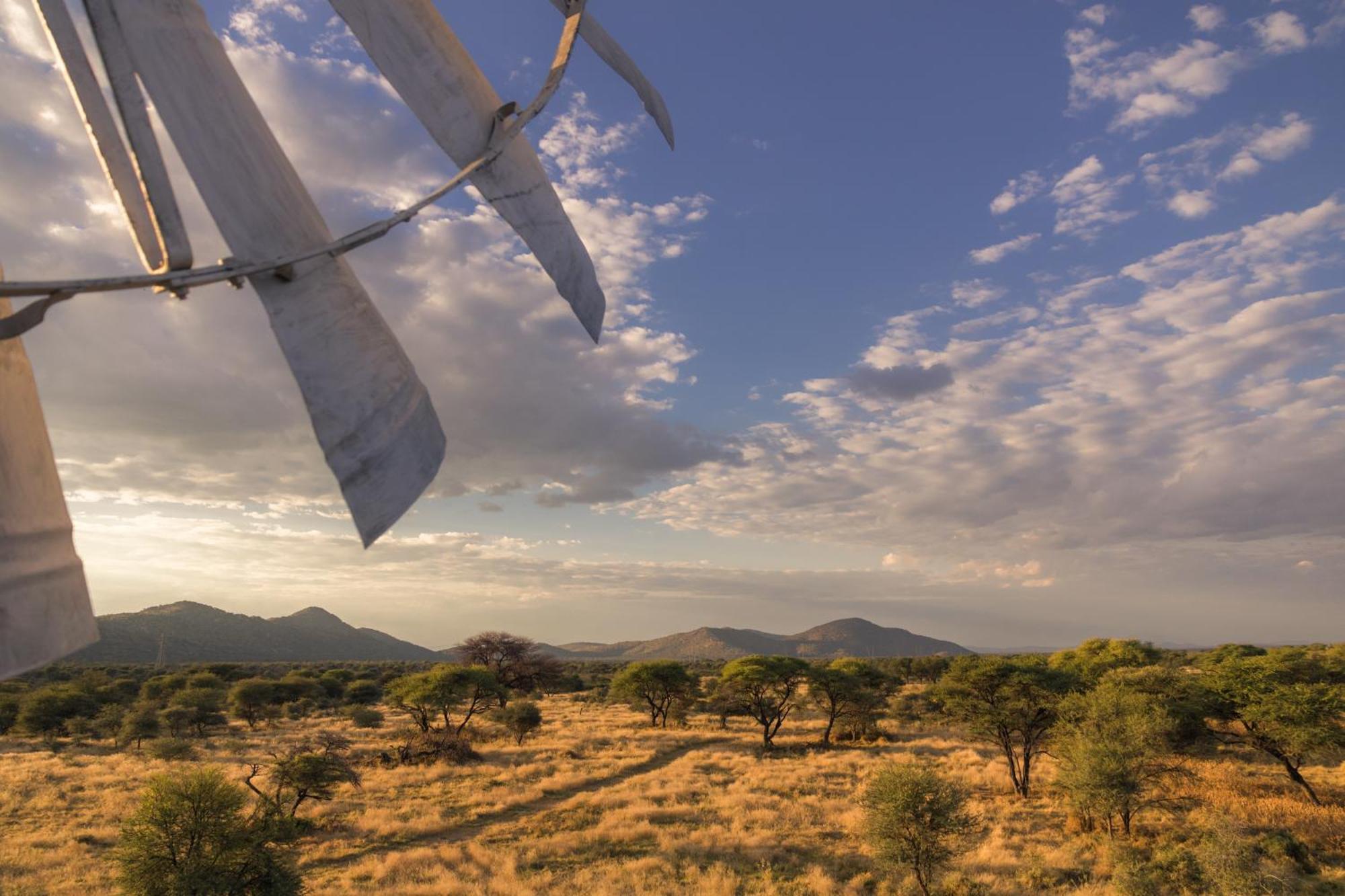 Gabus Safari Lodge Otavi Extérieur photo